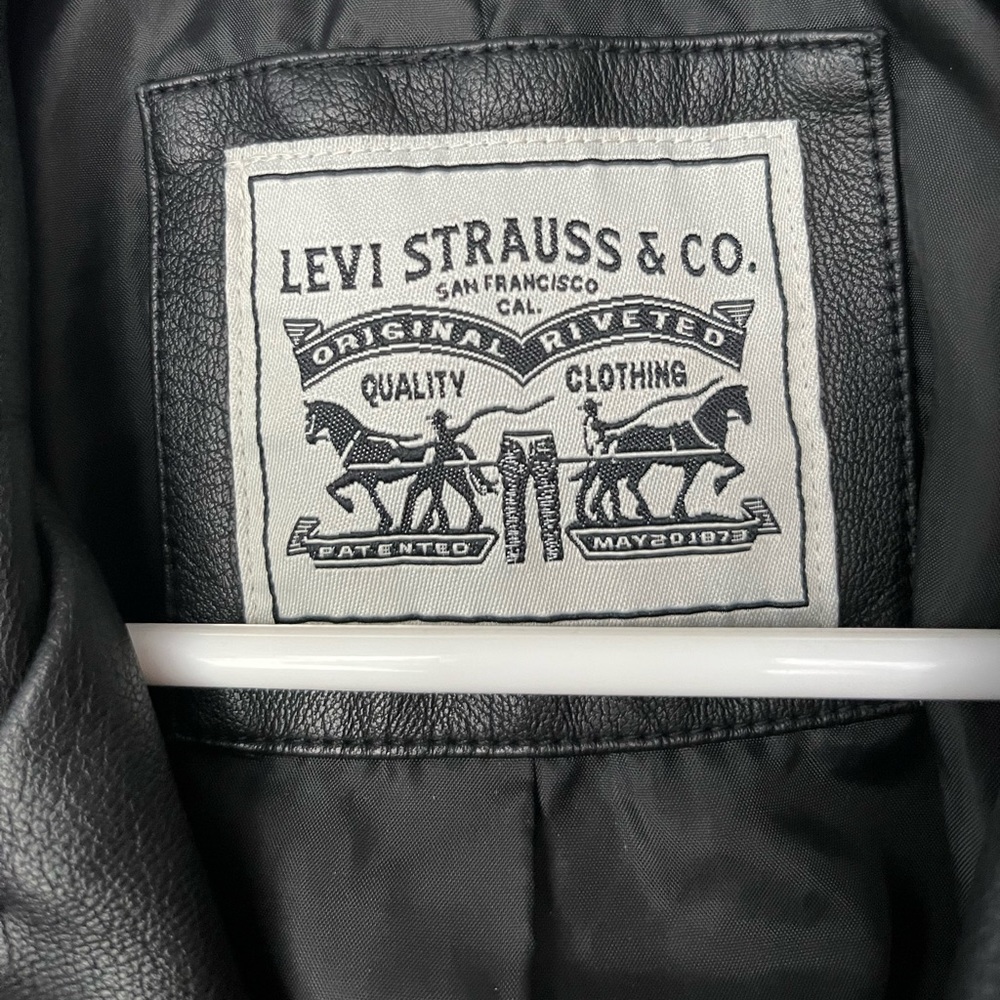 Levi Women’s Faux Leather Jacket - Picture 3 of 7